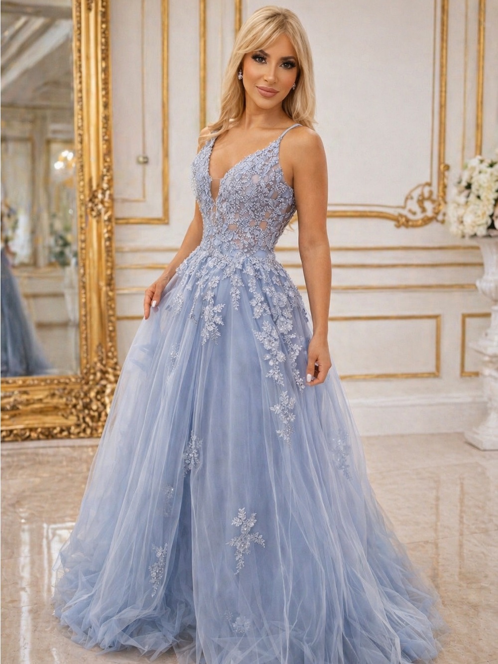 Romantic Sky-Blue Lace Appliqué Tulle Prom Gown